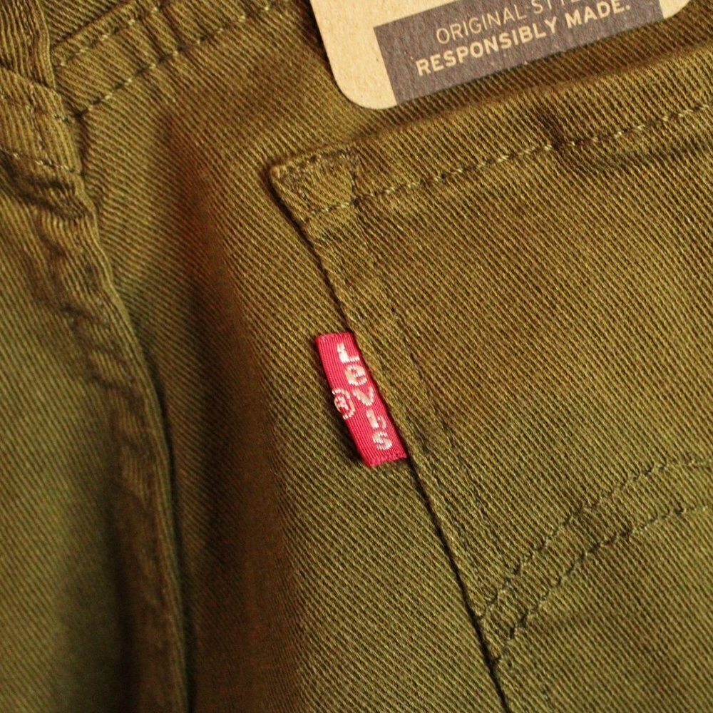 NWT Levi's Red Tab CLASSIC STRAIGHT FIT Straight Mid Rise WOMEN'S JEANS Size 10 - Picture 9 of 12